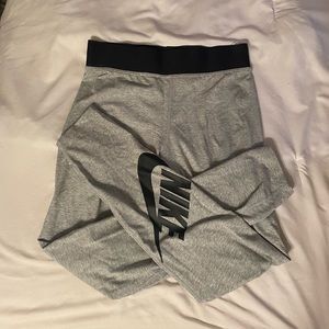 Nike leggings